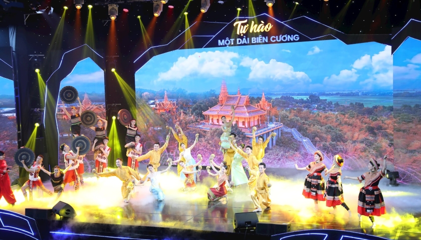 Trao giải Cuộc thi ảnh &ldquo;Tự h&agrave;o một dải bi&ecirc;n cương&rdquo; lần thứ III - năm 2024