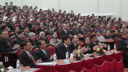 Lễ kỷ niệm 45 năm B&aacute;c Hồ về thăm Th&aacute;i B&igrave;nh lần thứ 5