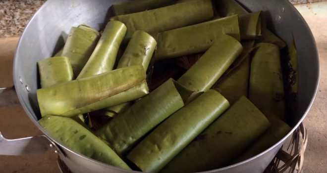 Món bánh dân dã miền Tây khiến nhiều người 