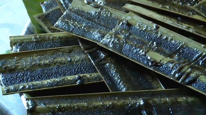 Món bánh dân dã miền Tây khiến nhiều người 