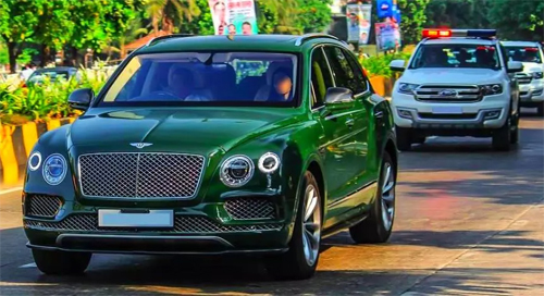 Bộ sưu tập xe của người đứng đầu gia tộc giàu nhất châu Á