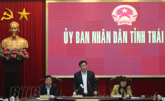 UBND tỉnh nghe v&agrave; cho &yacute; kiến về việc giải quyết chế độ đối với người bị ảnh hưởng bởi chất độc h&oacute;a học