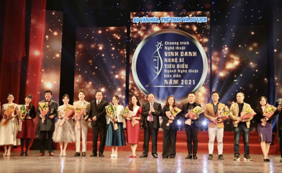 Tỏa s&aacute;ng những gương mặt nghệ thuật biểu diễn ti&ecirc;u biểu năm 2021