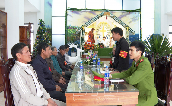 Tổ tự quản an ninh trật tự gi&aacute;o xứ Hữu Vi g&oacute;p phần bảo đảm an ninh trật tự ở địa phương