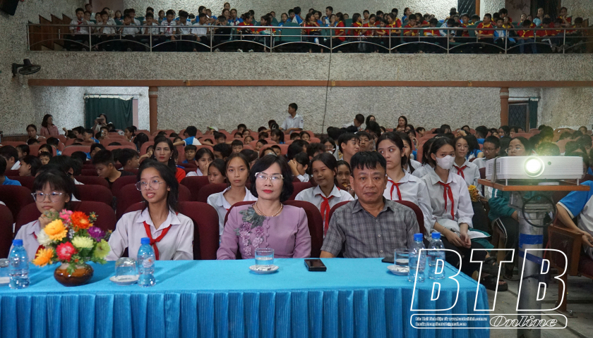 Khai mạc tuần phim kỷ niệm 79 năm ng&agrave;y th&agrave;nh lập Qu&acirc;n đội nh&acirc;n d&acirc;n Việt Nam