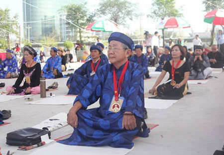 Biểu diễn những kỷ lục thư ph&aacute;p Việt Nam  
 
 
