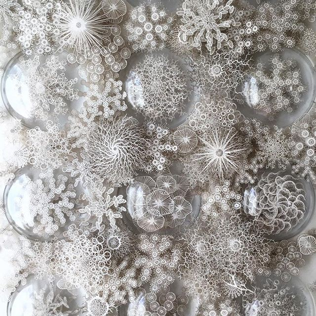 Những tác phẩm đẹp ngẩn ngơ làm từ giấy - Ảnh 1. Những tác phẩm đẹp ngẩn ngơ làm từ giấy - Ảnh 1.