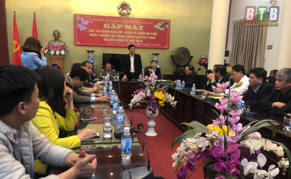 Hưng Hà gặp mặt cơ quan báo chí nhân dịp Tết Nguyên đán Kỷ Hợi 2019