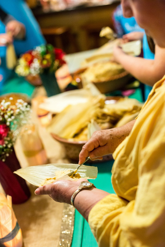 Tamales: món ngon ngày Tết của người Mexico, độc đáo từ nguyên liệu gói bên ngoài đến phần nhân bên trong - Ảnh 8.