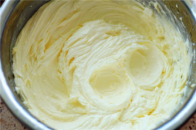 Ngày nghỉ tranh thủ làm ngay mẻ bánh dừa giòn thơm để dành đãi khách dịp Tết - Ảnh 1.