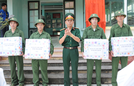 1.313 thanh ni&ecirc;n đ&atilde; nhận lệnh gọi nhập ngũ 