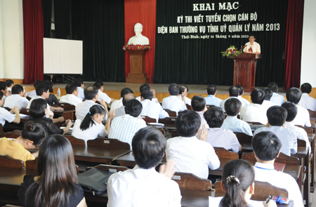 Đối tượng dự kỳ thi kiến thức x&acirc;y dựng Đảng v&agrave; quản l&yacute; Nh&agrave; nước năm 2014