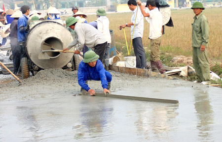 Chung sức x&acirc;y dựng n&ocirc;ng th&ocirc;n mới
