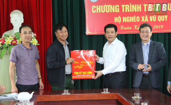 Đồng chí Nguyễn Hồng Diên, Ủy viên Trung ương Đảng, Bí thư Tỉnh ủy, Chủ tịch HĐND tỉnh, Trưởng đoàn đại biểu Quốc hội tỉnh kiểm tra công tác bảo đảm an ninh trật tự tại huyện Kiến Xương