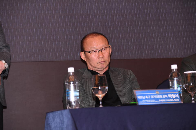 CHÍNH THỨC: Công Phượng rạng rỡ trong ngày ra mắt CLB mới Incheon United FC - Ảnh 5.