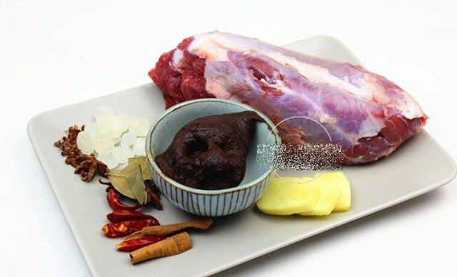 Bắp bò om tương lạ miệng cho cả nhà đổi món, ai cũng xuýt xoa khen ngon - Ảnh 2. Bắp bò om tương lạ miệng cho cả nhà đổi món, ai cũng xuýt xoa khen ngon - Ảnh 2.