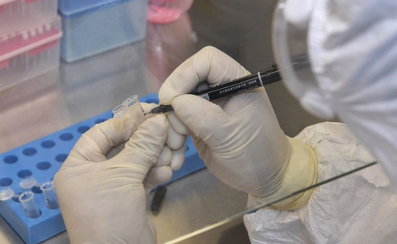 Trung Quốc ph&aacute;t triển bộ x&eacute;t nghiệm virus Corona cho kết quả trong 15 ph&uacute;t