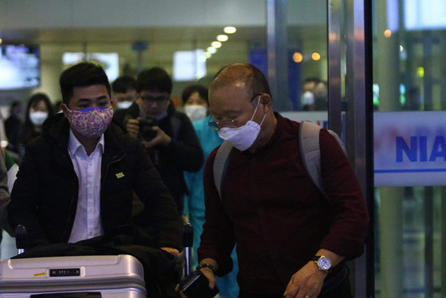 HLV Park Hang Seo đã trở lại Hà Nội và tiếp tục kế hoạch cùng ĐT Việt Nam - Ảnh 1. HLV Park Hang Seo đã trở lại Hà Nội và tiếp tục kế hoạch cùng ĐT Việt Nam - Ảnh 1.