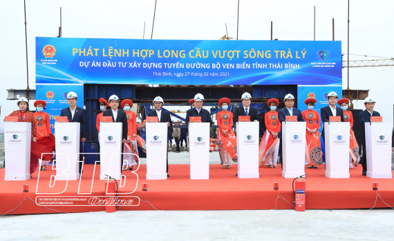 Ph&aacute;t lệnh hợp long cầu vượt s&ocirc;ng Tr&agrave; L&yacute; tr&ecirc;n tuyến đường bộ ven biển tỉnh Th&aacute;i B&igrave;nh