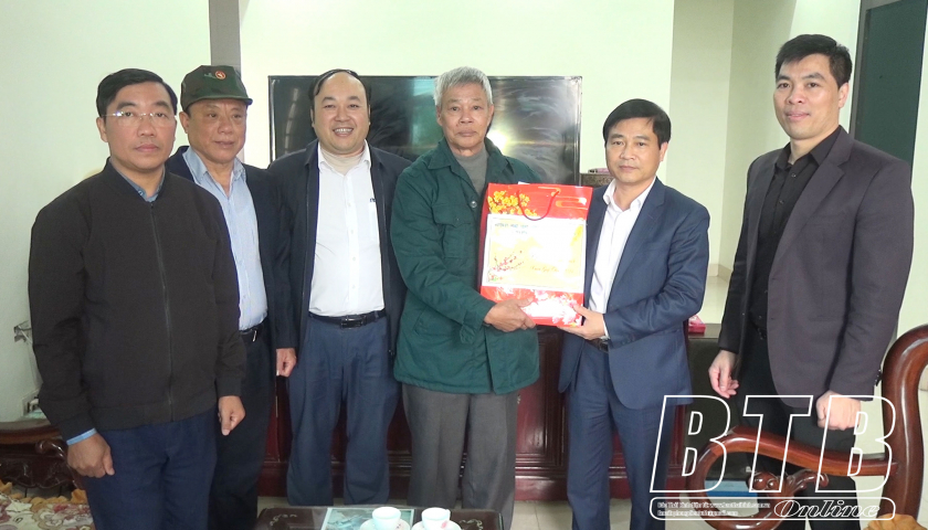 Lãnh đạo huyện Đông Hưng: Thăm, chúc tết người có công tiêu biểu