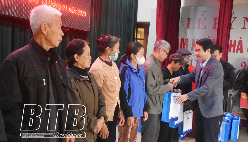 Nhiều kết quả t&iacute;ch cực: Trong c&ocirc;ng t&aacute;c lao động, người c&oacute; c&ocirc;ng v&agrave; x&atilde; hội