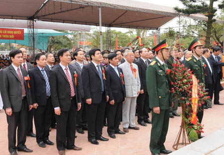 Tổ chức kỷ niệm 50 năm B&aacute;c Hồ về thăm x&atilde; Nam Cường