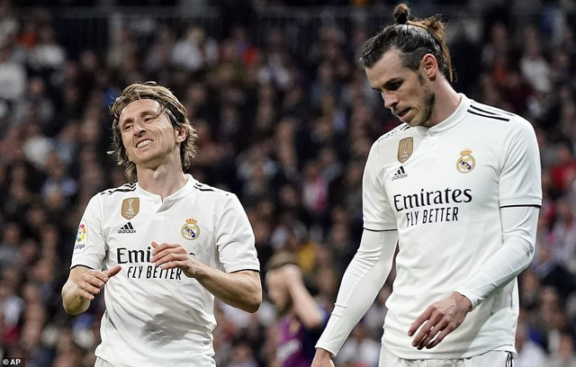 Kết quả bóng đá châu Âu rạng sáng 3/3: Barcelona thắng tối thiểu Real, Roma thua đậm Lazio, Bayern Munich thắng ấn tượng Mönchengladbach - Ảnh 3.