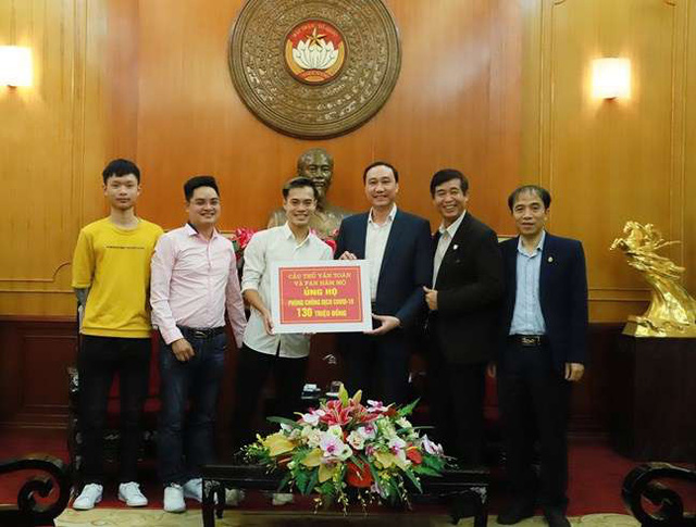 Văn Toàn và fan ủng hộ hơn 150 triệu đồng chống dịch Covid-19 - Ảnh 1.