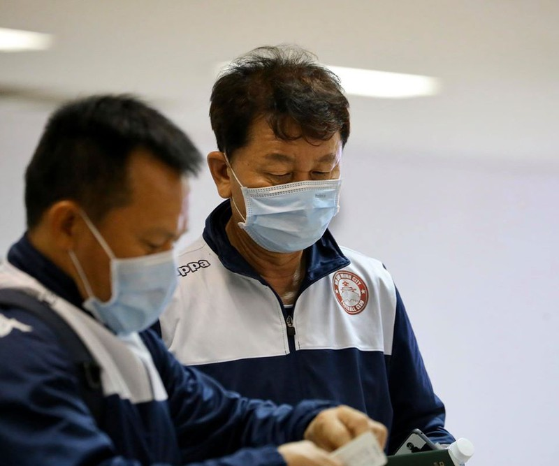 cong phuong va dong doi co mat o lao, san sang "chien" afc cup hinh 5