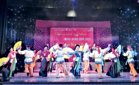 Giữ ch&acirc;n t&agrave;i năng trẻ