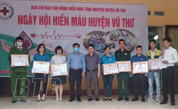  Vũ Thư: Thu nhận 190 đơn vị m&aacute;u trong ng&agrave;y hội hiến m&aacute;u t&igrave;nh nguyện đợt 1 năm 2021