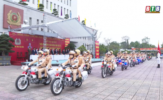 C&ocirc;ng an Th&aacute;i B&igrave;nh khắc ghi S&aacute;u điều B&aacute;c Hồ dạy