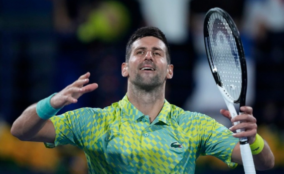 Djokovic đấu Medvedev ở b&aacute;n kết Dubai Championships