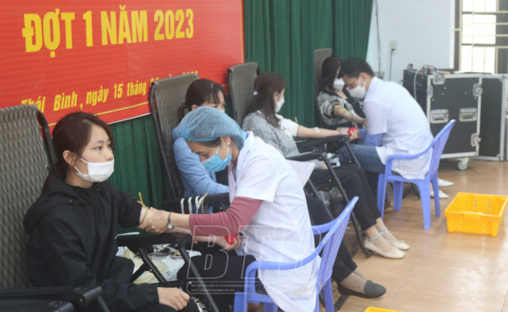 Lễ hội xu&acirc;n hồng: Lan tỏa n&eacute;t đẹp hiến m&aacute;u cứu người