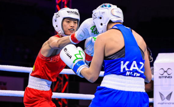 Nguyễn Thị T&acirc;m thắng cựu v&ocirc; địch boxing thế giới