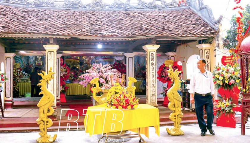 Sớm bảo tồn, t&ocirc;n tạo khu lăng mộ v&agrave; đền thờ c&aacute;c vua, ho&agrave;ng th&aacute;i hậu, ho&agrave;ng hậu thời L&ecirc; sơ