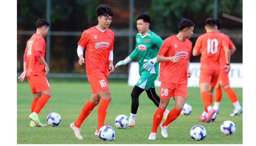 V&eacute; xem tuyển Việt Nam - L&agrave;o b&aacute;n hết trước hạn