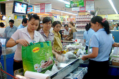 Giảm 65% lượng t&uacute;i nilon d&ugrave;ng trong si&ecirc;u thị đến năm 2020