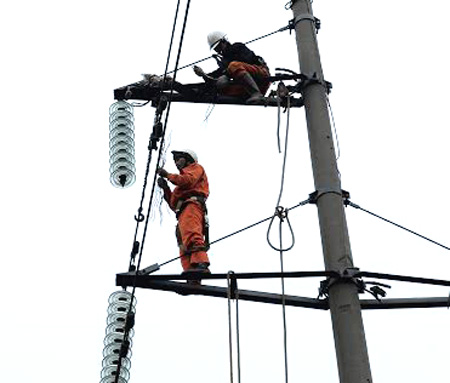 Quy chuẩn kỹ thuật quốc gia về an to&agrave;n lao động đối với ống c&aacute;ch điện c&oacute; chứa bọt v&agrave; s&agrave;o c&aacute;ch điện dạng đặc d&ugrave;ng để l&agrave;m việc khi c&oacute; điện.