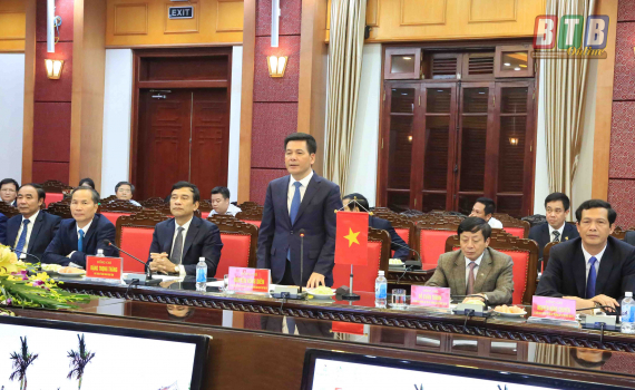 Thường trực Tỉnh ủy tiếp v&agrave; l&agrave;m việc với Đo&agrave;n đại biểu Quốc hội nước Cộng h&ograve;a D&acirc;n chủ nh&acirc;n d&acirc;n L&agrave;o