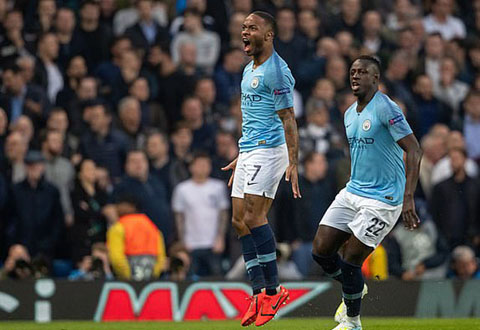 Sterling đều có hiệp 1 thi đấu tuyệt vời