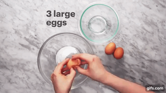 Trứng bọt biển mềm mịn 