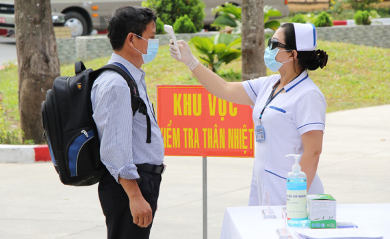 Thủ tướng chỉ thị tiếp tục c&aacute;c biện ph&aacute;p ph&ograve;ng, chống dịch COVID-19 trong t&igrave;nh h&igrave;nh mới