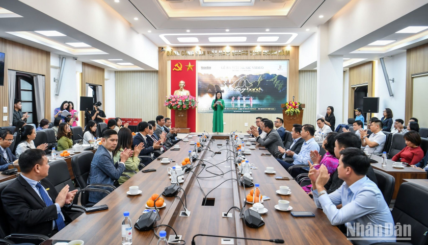 B&aacute;o Nh&acirc;n D&acirc;n ra mắt video &acirc;m nhạc "Victory - Bond in Vietnam"