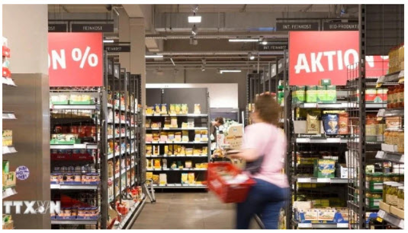 EU đề xuất thuế trả đũa 25% đối với một loạt h&agrave;ng h&oacute;a Mỹ