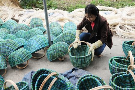 Phục vụ hiệu quả sự nghiệp ph&aacute;t triển KT-XH địa phương