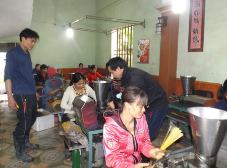 Chung tay x&acirc;y dựng qu&ecirc; hương