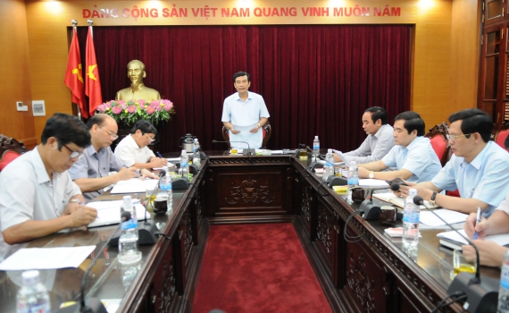 Họp Hội đồng Thi đua, khen thưởng tổ chức đảng, đảng vi&ecirc;n