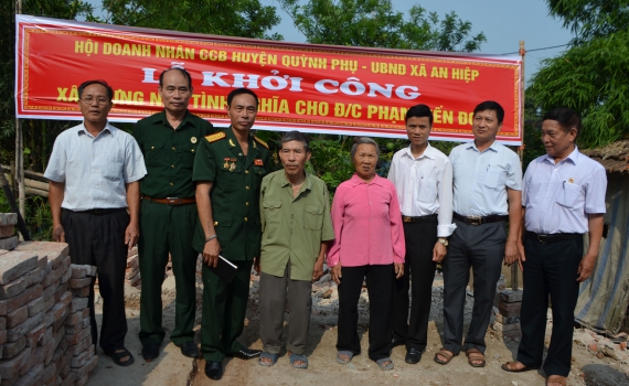 Hội Doanh nh&acirc;n Cựu chiến binh huyện Quỳnh Phụ hỗ trợ 50 triệu đồng x&acirc;y dựng nh&agrave; ở cho hội vi&ecirc;n