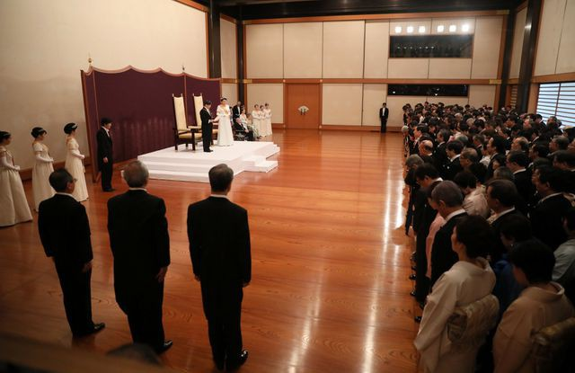 Hoàng Thái tử Naruhito lên ngôi Hoàng đế Nhật Bản với niên hiệu Reiwa - Ảnh 2. Hoàng Thái tử Naruhito lên ngôi Hoàng đế Nhật Bản với niên hiệu Reiwa - Ảnh 2.